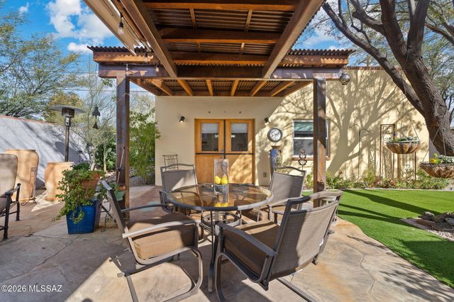 2921 E Waverly Street, Tucson, AZ 85716