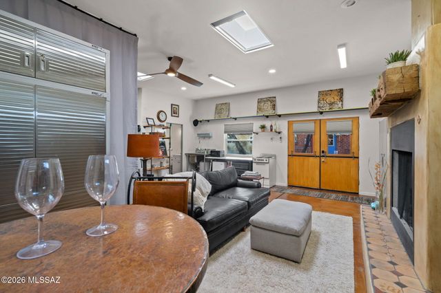 2921 E Waverly Street, Tucson, AZ 85716