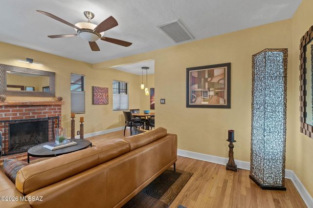 2921 E Waverly Street, Tucson, AZ 85716