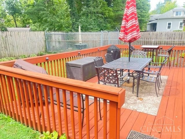 1317 W North Bend Road, Cincinnati, OH 45224