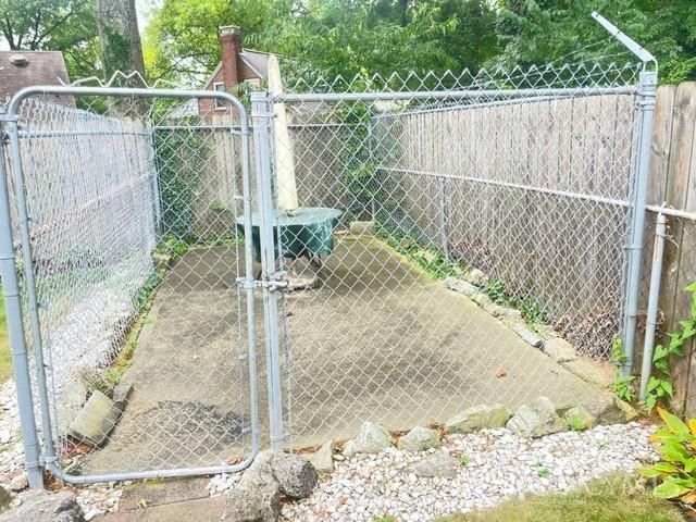 1317 W North Bend Road, Cincinnati, OH 45224