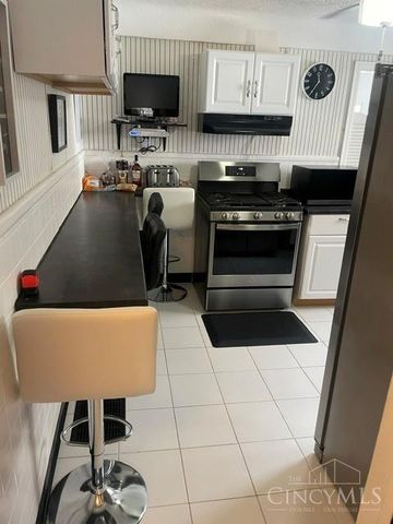 1317 W North Bend Road, Cincinnati, OH 45224