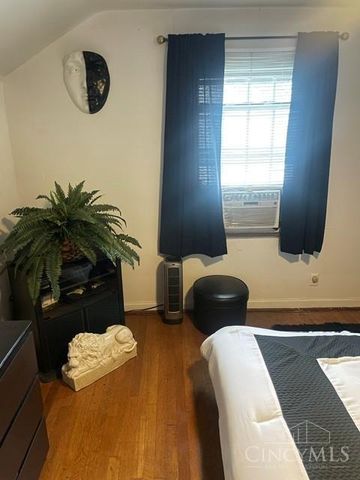 1317 W North Bend Road, Cincinnati, OH 45224