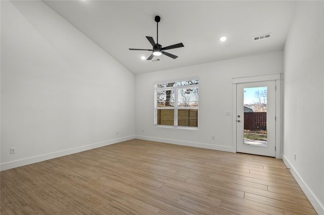 648 Sun Meadows Loop, Centerton, AR 72719