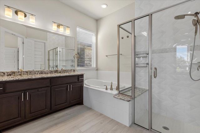 266 Village Oak DR, Austin, TX 78737