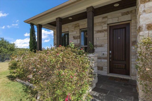 266 Village Oak DR, Austin, TX 78737