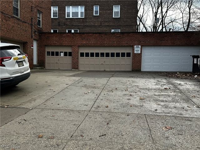 2676 Noble Road 3, Cleveland Heights, OH 44121