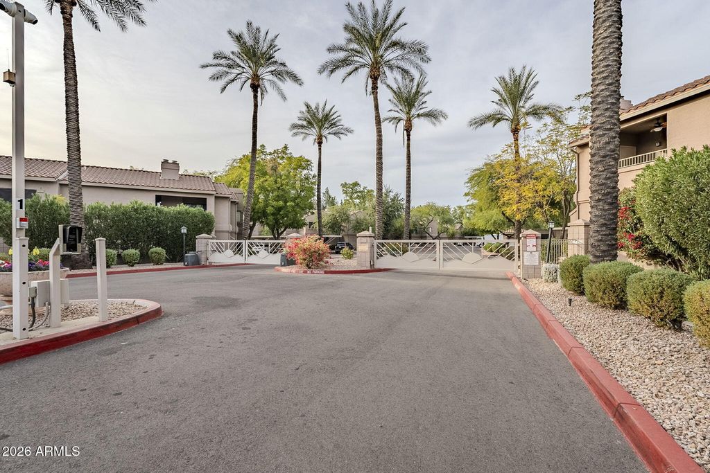 15050 N THOMPSON PEAK Parkway 1041, Scottsdale, AZ 85260