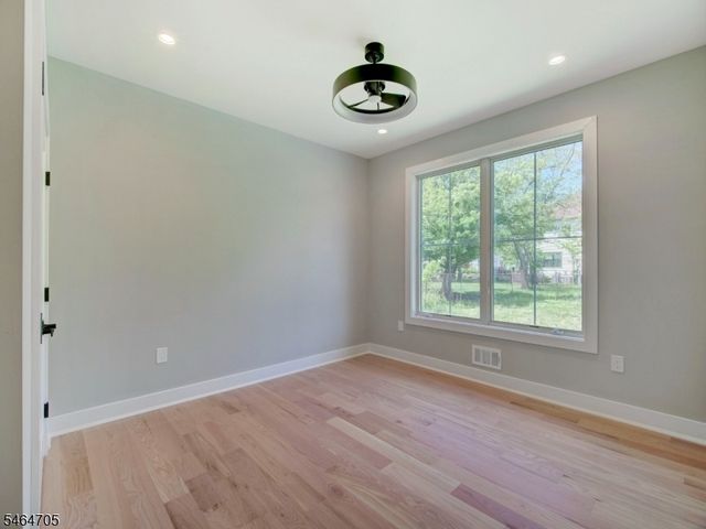 529 Wood Ave, Edison Twp., NJ 08820
