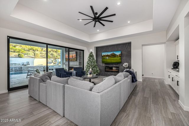 24225 N 65TH Avenue, Glendale, AZ 85310