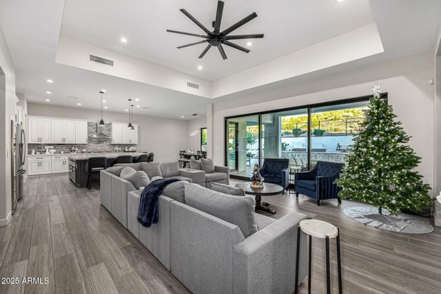 24225 N 65TH Avenue, Glendale, AZ 85310