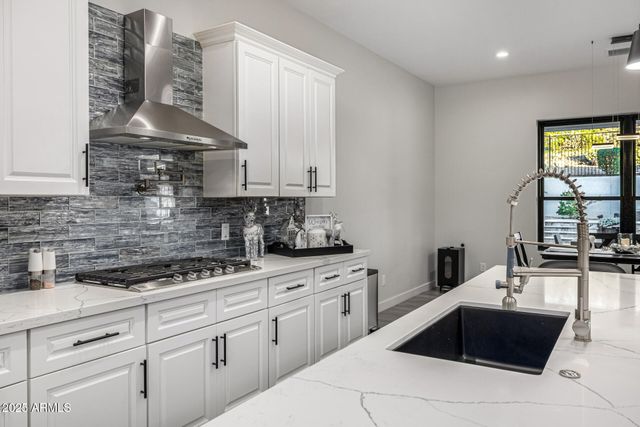 24225 N 65TH Avenue, Glendale, AZ 85310