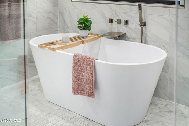 24225 N 65TH Avenue, Glendale, AZ 85310