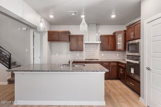 3829 Surmise Street, El Paso, TX 79938