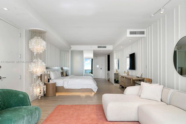 2201 Collins Ave 532, Miami Beach, FL 33139