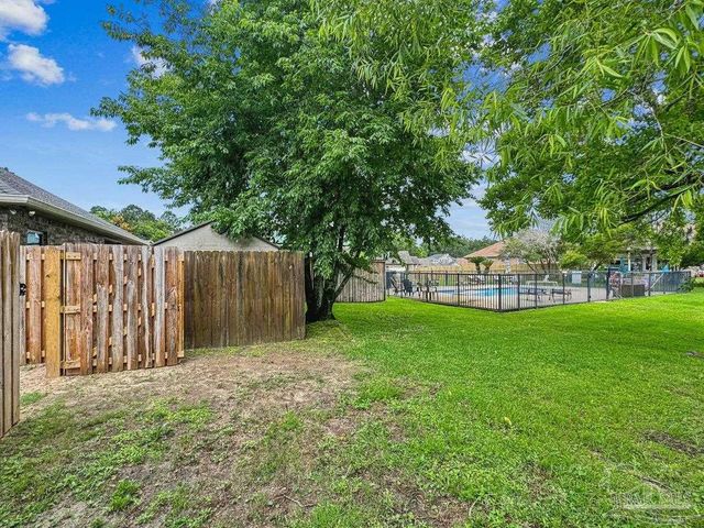 633 Wild Heron Way, Pensacola, FL 32507