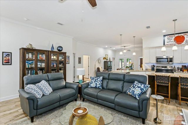 633 Wild Heron Way, Pensacola, FL 32507