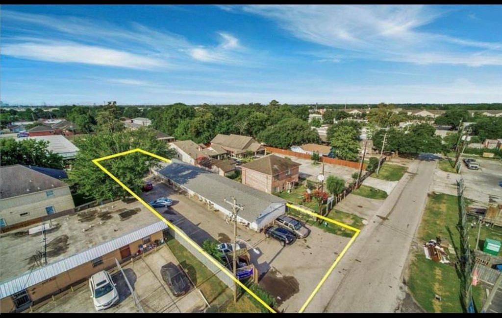 26 Farrell Street, Houston, TX 77022