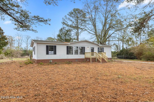 2540 Belgrade Swansboro Road, Maysville, NC 28555