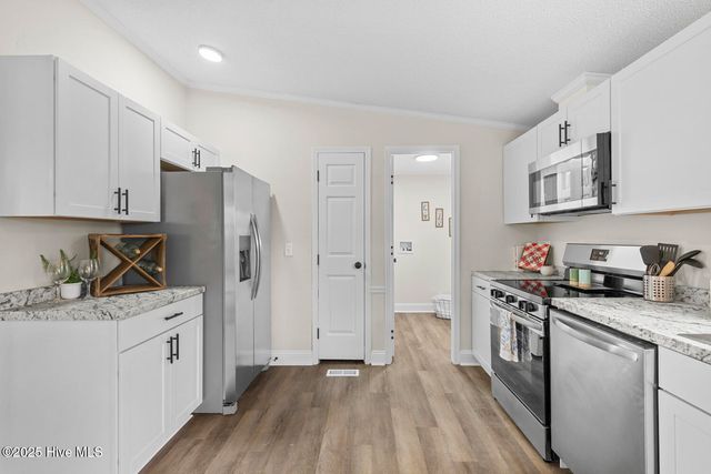 2540 Belgrade Swansboro Road, Maysville, NC 28555