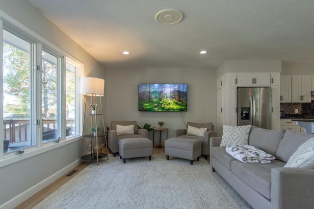 810 Main Street W, Isle, MN 56342