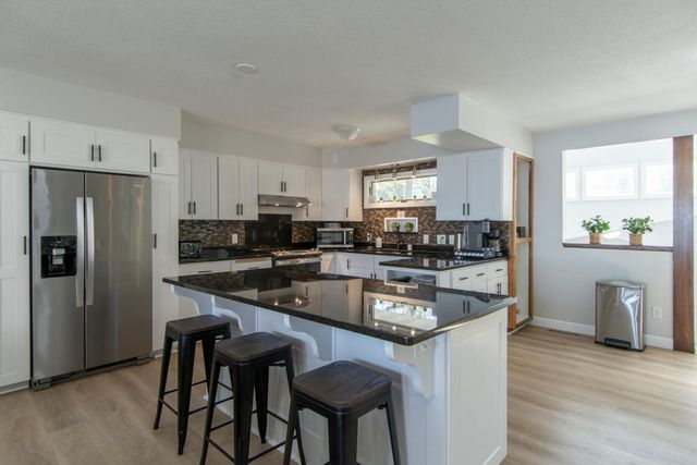 810 Main Street W, Isle, MN 56342