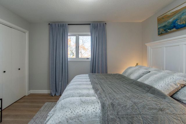 810 Main Street W, Isle, MN 56342