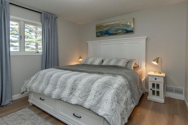 810 Main Street W, Isle, MN 56342