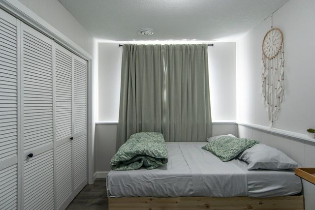 810 Main Street W, Isle, MN 56342