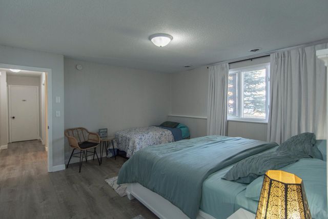 810 Main Street W, Isle, MN 56342