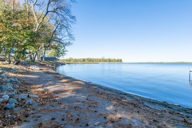 810 Main Street W, Isle, MN 56342