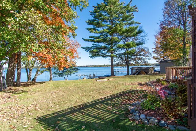 810 Main Street W, Isle, MN 56342