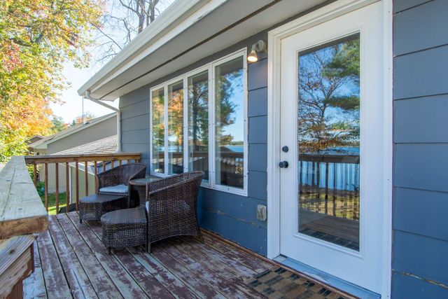 810 Main Street W, Isle, MN 56342