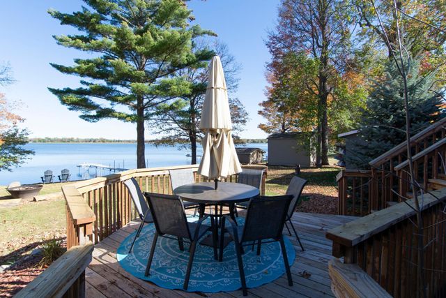 810 Main Street W, Isle, MN 56342