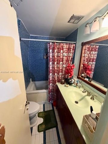 10331 Holly Ct, Pembroke Pines, FL 33026