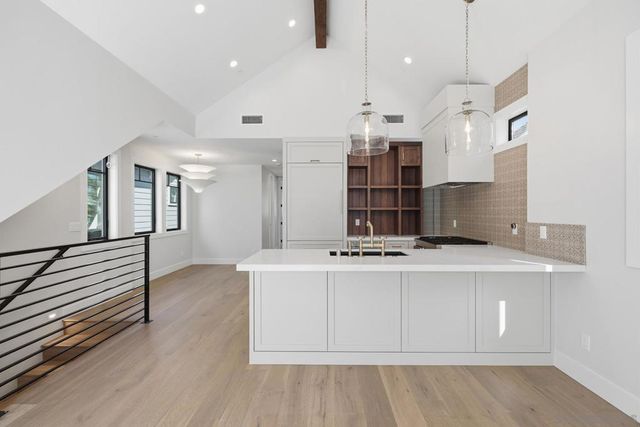 845 G Ave, Coronado, CA 92118