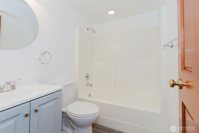 16326 SE Auburn-Black Diamond Road, Auburn, WA 98092