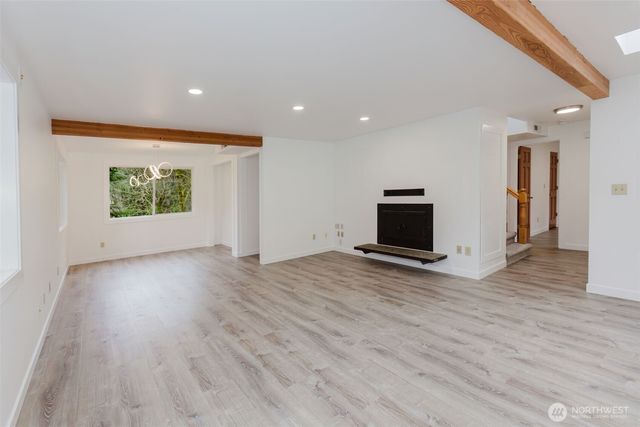 16326 SE Auburn-Black Diamond Road, Auburn, WA 98092