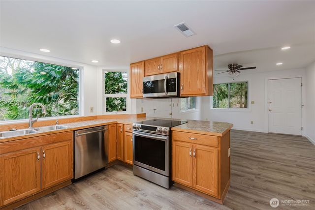 16326 SE Auburn-Black Diamond Road, Auburn, WA 98092