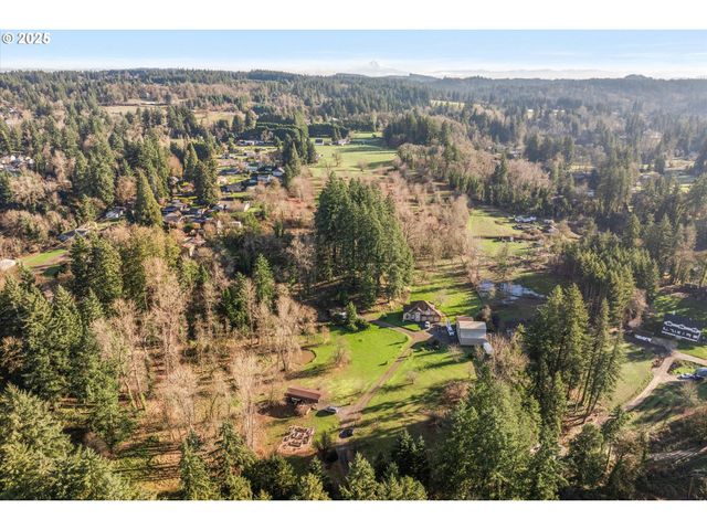 16868 S LIVESAY Rd, Oregon City, OR 97045
