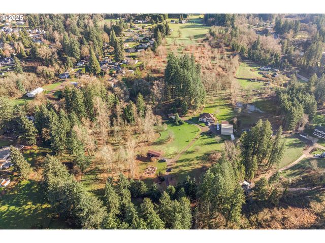 16868 S LIVESAY Rd, Oregon City, OR 97045
