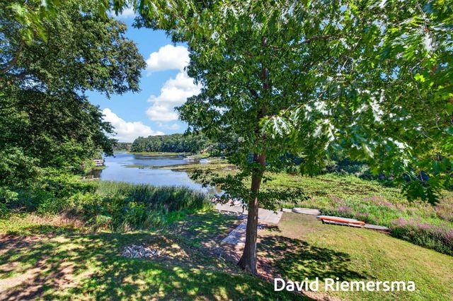 14254 Green Street, Grand Haven, MI 49417