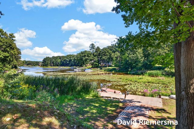 14254 Green Street, Grand Haven, MI 49417