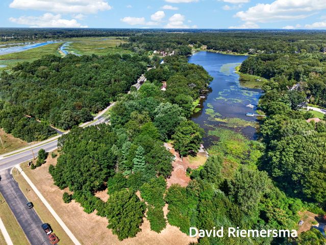 14254 Green Street, Grand Haven, MI 49417