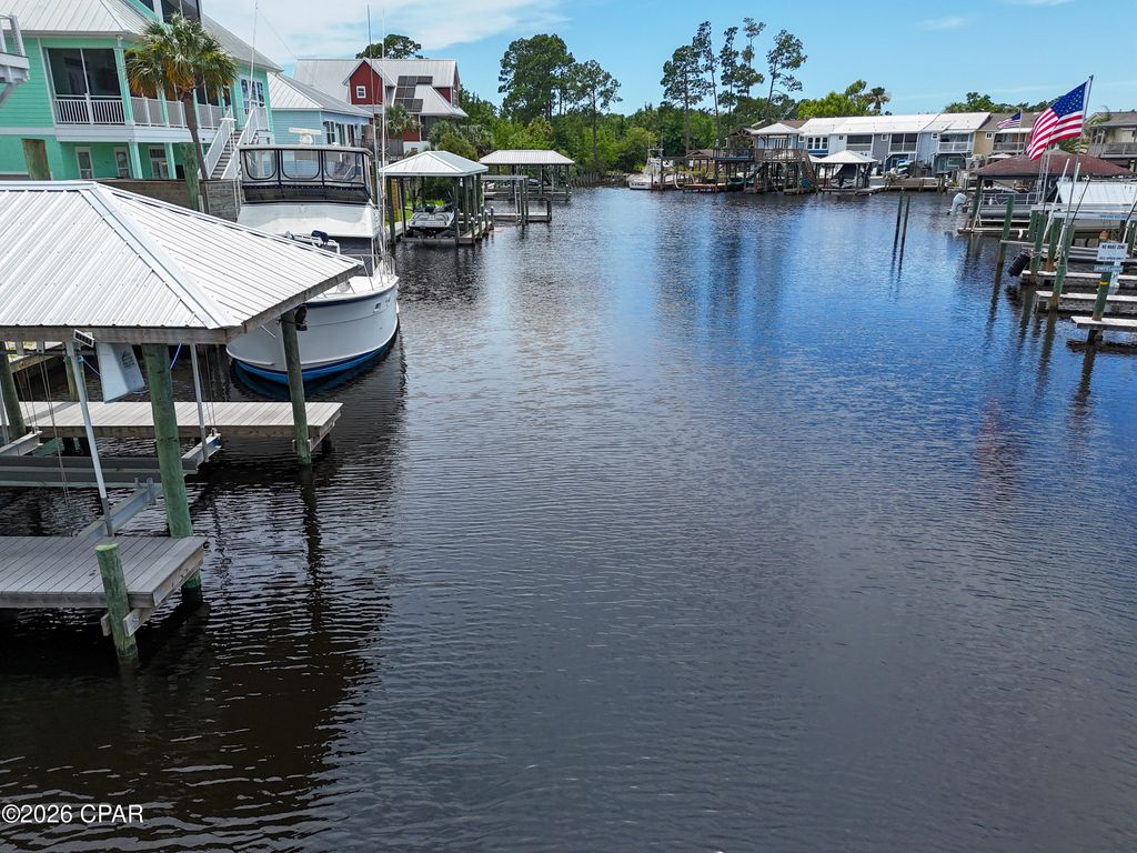Image 10 of property listing at 933 Lighthouse Lagoon Court, Panama City Beach, FL 32407