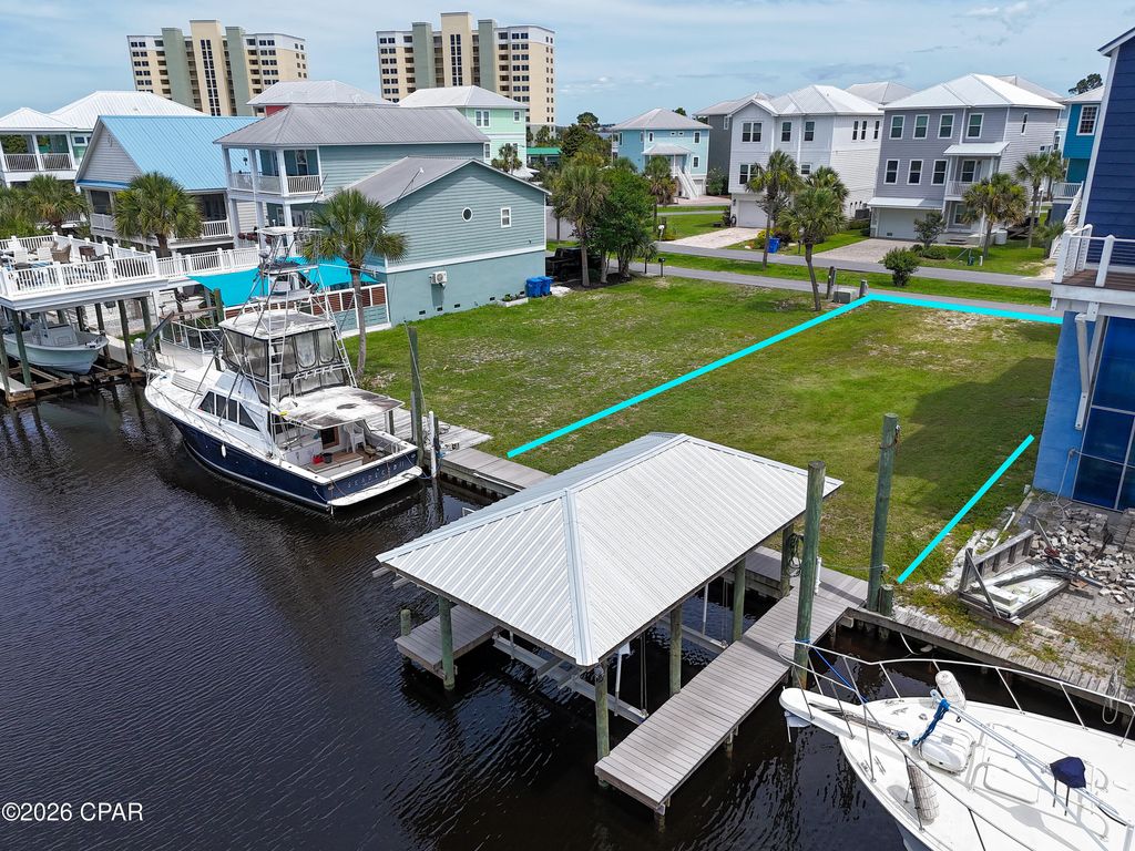 Image 12 of property listing at 933 Lighthouse Lagoon Court, Panama City Beach, FL 32407