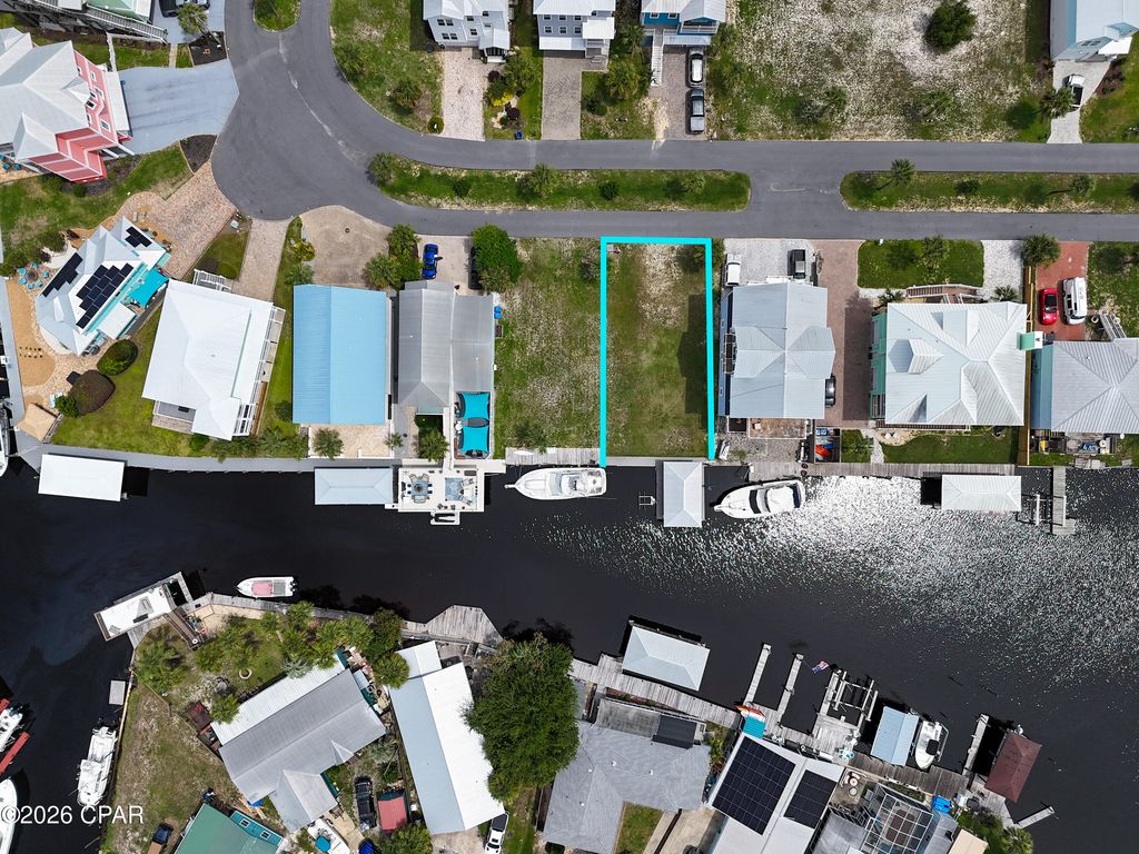 Image 4 of property listing at 933 Lighthouse Lagoon Court, Panama City Beach, FL 32407