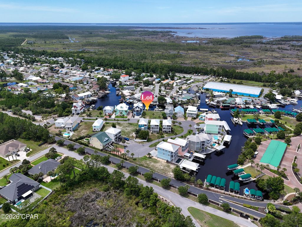 Image 5 of property listing at 933 Lighthouse Lagoon Court, Panama City Beach, FL 32407