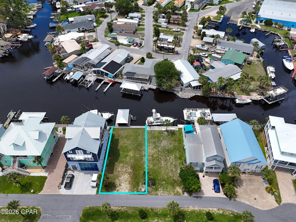 Image 6 of property listing at 933 Lighthouse Lagoon Court, Panama City Beach, FL 32407