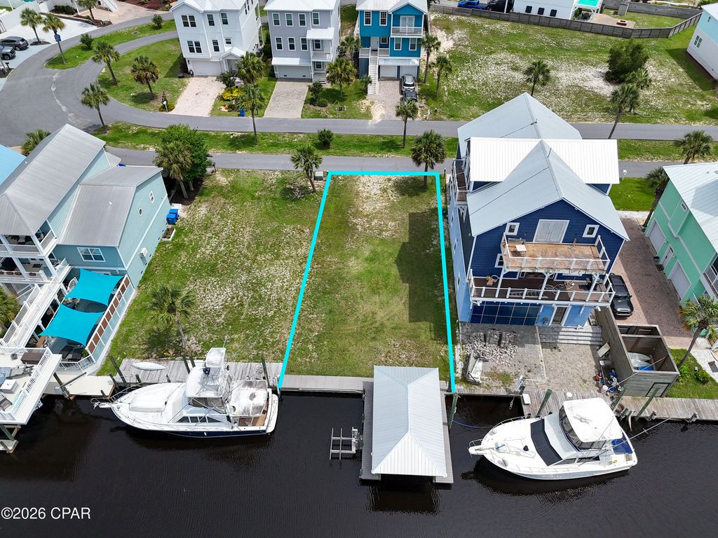 Image 7 of property listing at 933 Lighthouse Lagoon Court, Panama City Beach, FL 32407